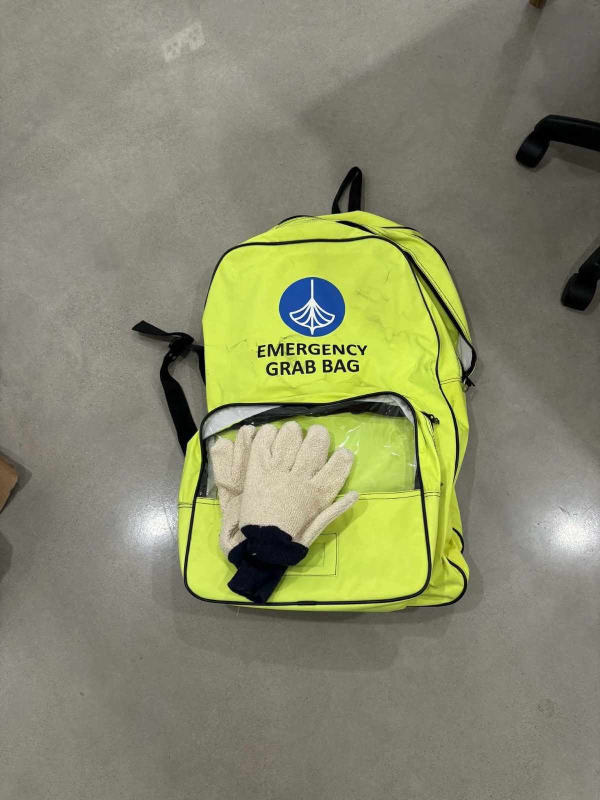 Emergency Grab Bag with Heatproof Gloves