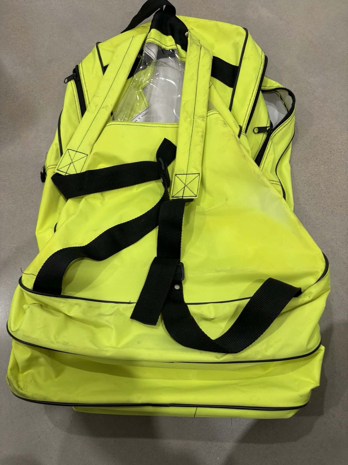 Emergency Grab Bag with Heatproof Gloves — photo 3 of 4