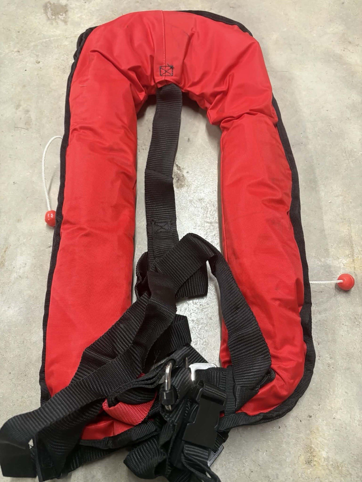 Challenger Interlock 275N SOLAS Inflatable Lifejacket — Adult 32kg+ — photo 2 of 4
