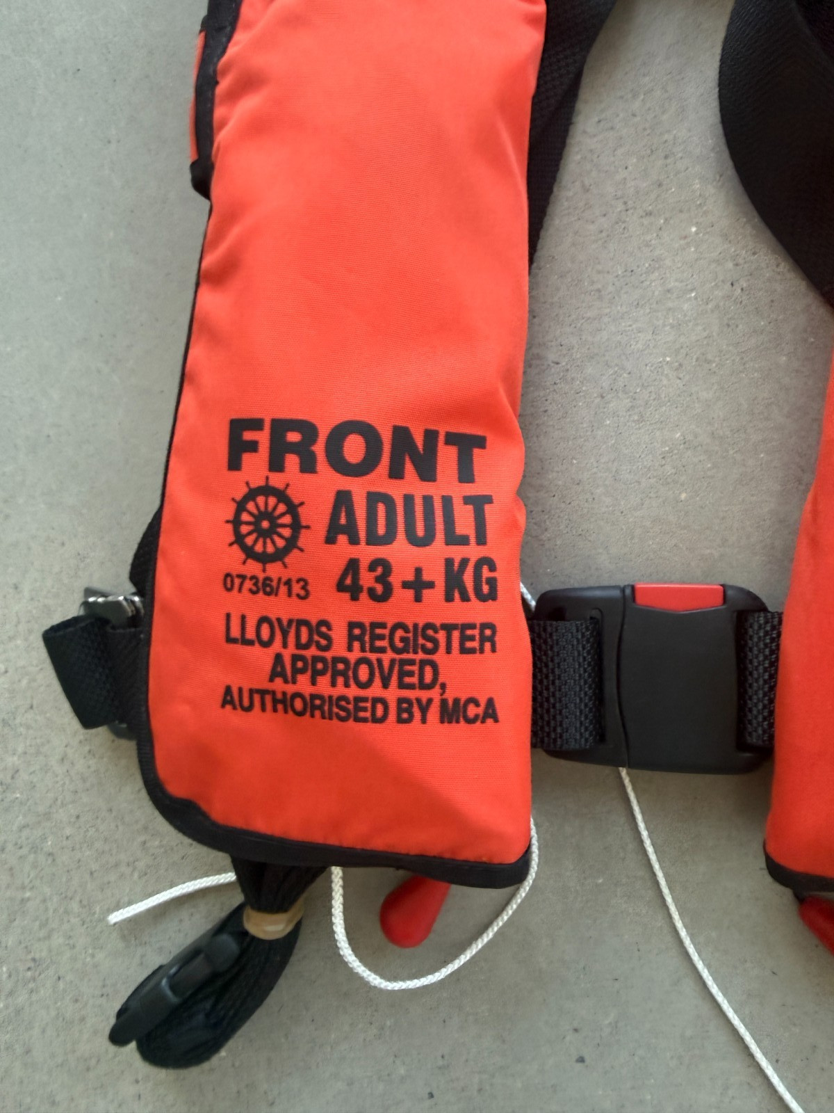 Crewsaver 275N Inflatable Lifejacket — Adult 43kg+ — photo 2 of 5